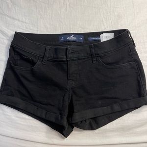 Hollister, Low-Rise Shorts, Black, Size w26, Short Shorts